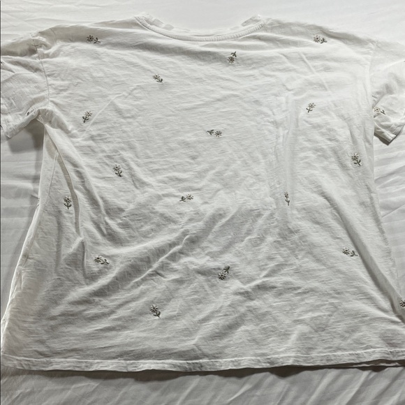 White Short Sleeve Tee with Subtle Floral Embroidery - Picture 8 of 8